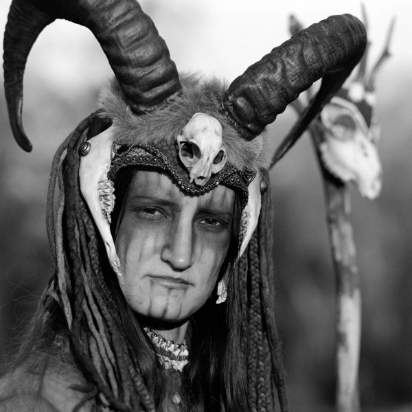 Martina Hellhuntress